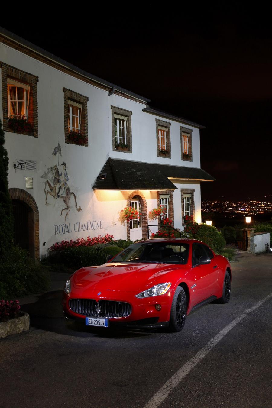  Maserati GranTurismo S MC Sport Line 2009 года  (фото 4 из 78)
